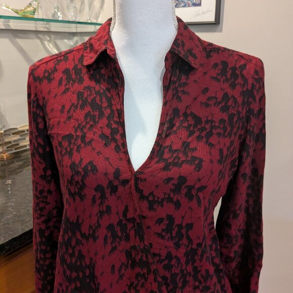 Rock & Republic Red Black Print Blouse | M | Faux Wrap Hi-Lo Long Sleeve Top - Picture 4 of 5